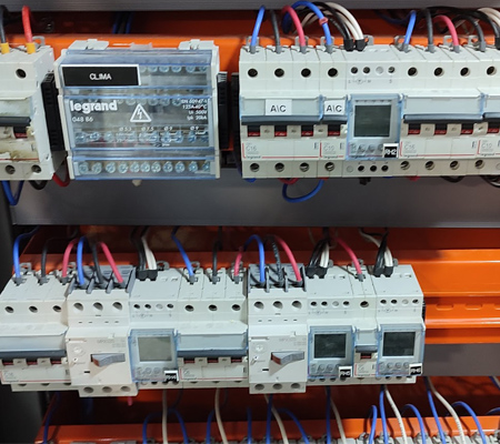 ELECOM - Instalaciones Eléctricas